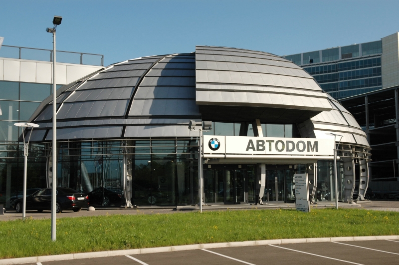 АВТОДОМ (АВИАМОТОРС). Ул. Стартовая, 4 (у Пулково-2). Устройство кровли овалоидной формы главного экспозиционного зала.